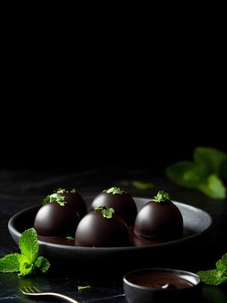 Decadent Dark Chocolate Mint Truffles - Easy No-Bake Recipe