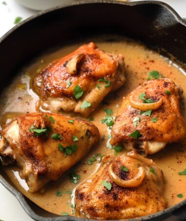 One-Pan Garlic Butter Chicken Thighs