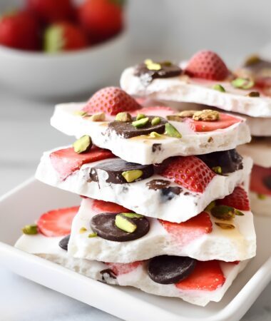 Frozen Strawberry Dark Chocolate Yogurt Bark