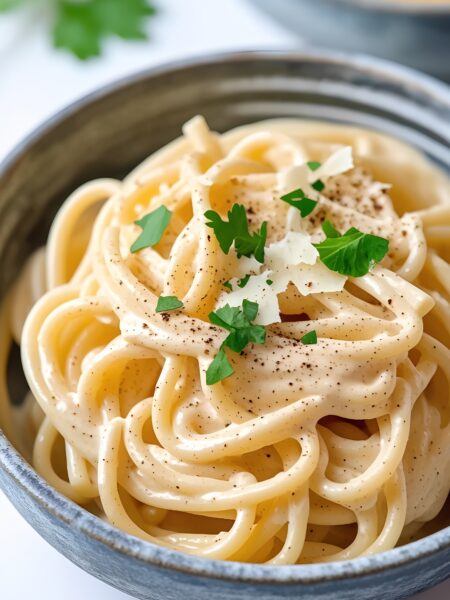 Soft Noodles with Creamy Cottage Cheese Sauce
