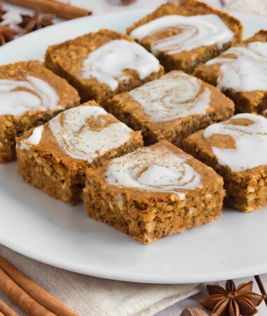 Pumpkin Oatmeal Bars with Yogurt Swirl – Fall Bar